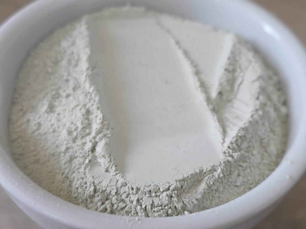 Fractionated and Dried Bentonite